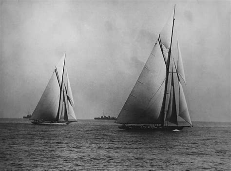 Americas Cup Yacht Shamrock Iv Overtakes Resolute 1920