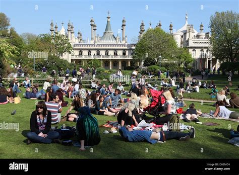 Pavilion gardens outside the Royal Pavilion, Brighton Stock Photo - Alamy