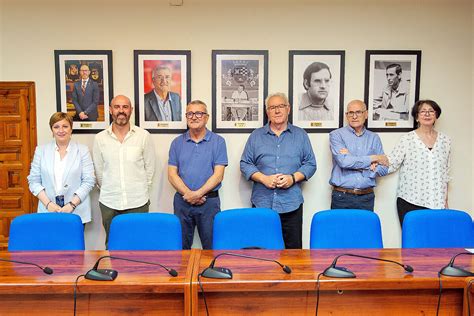 Instalada En El Sal N De Plenos Del Ayuntamiento Una Galer A De