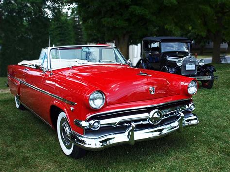 1954 Ford Customline - Information and photos - MOMENTcar