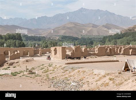 Bamiyan Valley, Bamiyan Province, Afghanistan Stock Photo - Alamy