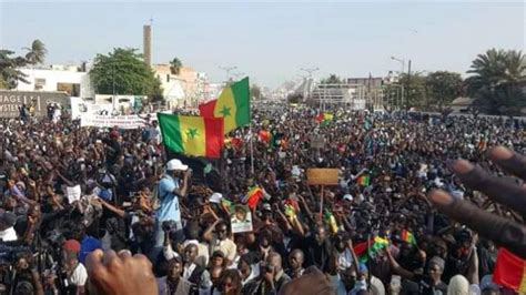 Direct Place De La Nation Grand Rassemblement Populaire Du D Cembre