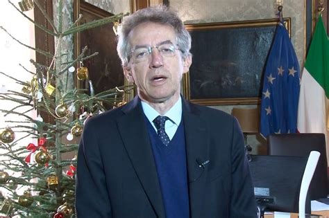 Gli Auguri Di Natale Del Sindaco Gaetano Manfredi Napoli Cresciuta