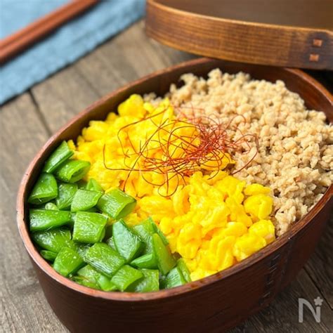 スナップえんどうと鶏そぼろの三色丼 レシピサイトnadia