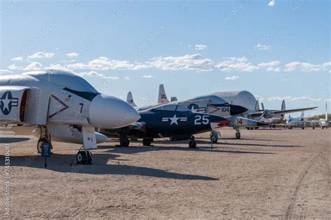 Tucson Arizona December Various Vintage Usa Military