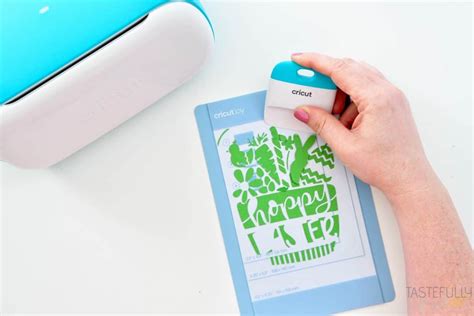 How To Use Cricut Joy Card Mat - Tastefully Frugal