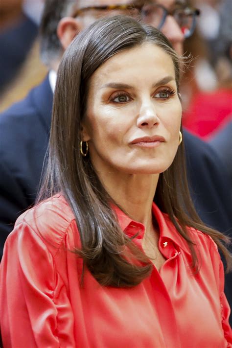 Photo La Reine Letizia Tait Sublime Ce Mardi Pour Une C R Monie De