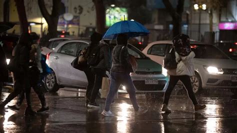 Lluvia En Santiago Alejandro Sep Lveda Revela A Qu Hora Comienzan A