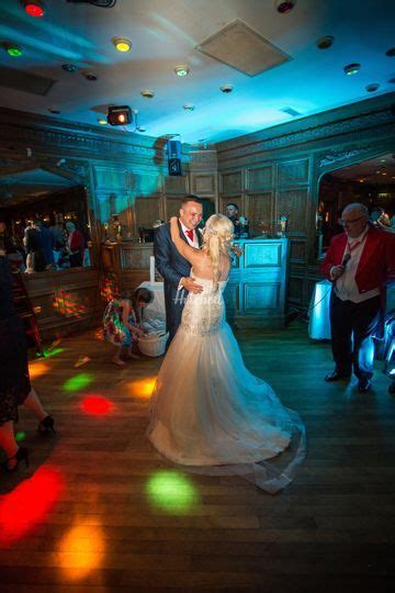 The Royal Toby Hotel Wedding Venue Castleton Cheshire Hitched Co Uk