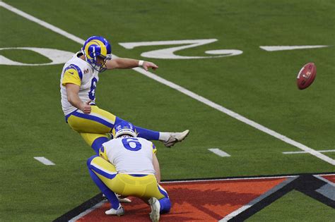 Rams Re Sign Kicker Matt Gay For Season Turf Show Times