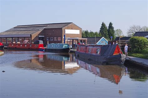 Trent Mersey Canal Stone Stephen McKay Cc By Sa 2 0 Geograph