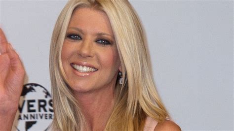 Tara Reid Im Nude Kleid Nicht Nackt Promiflash De