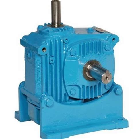 Shanthi Gears Cast Iron Vertical Worm Reduction Gearbox Size 1 125