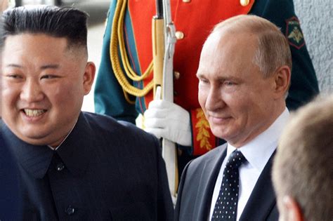 漆黒を照らす：／139 金正恩氏とプーチン大統領 独裁者に揺さぶられる世界 ／大阪 毎日新聞