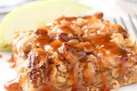 Caramel Apple Pie Bars With Cinnamon Pecan Streusel The Chunky Chef