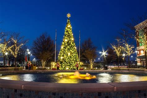 The Avenue At White Marsh 2013