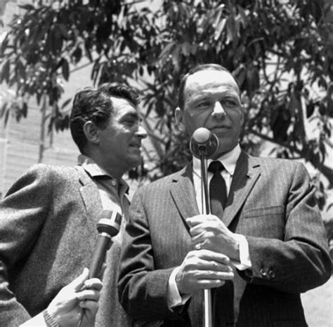 Everybody Loves Somebody — Dean Martin and Frank Sinatra