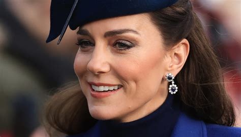 Como Est Kate Middleton Pal Cio Atualiza Estado De Sa De Dela Ap S