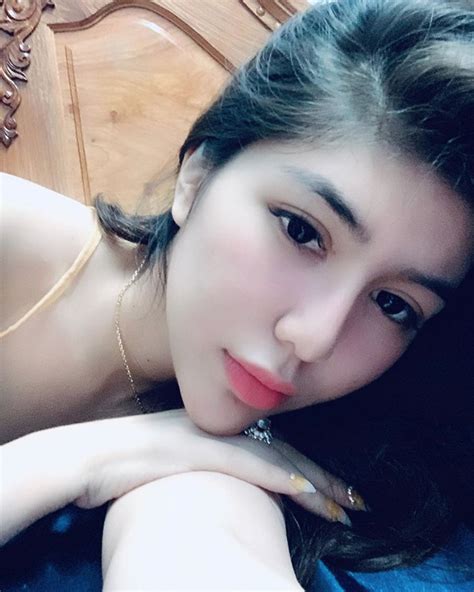 Chị gái hot girl Việt Người xinh đẹp người thần thái sang chảnh đúng chuẩn con nhà người ta