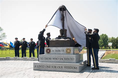 Army Honors Gold Star Families With Unveiling Of New Memorial Article