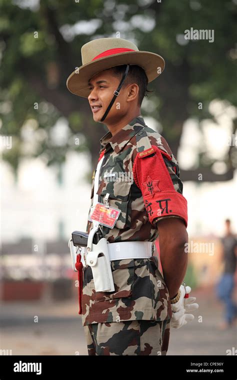 Nepal police uniforms hi-res stock photography and images - Alamy