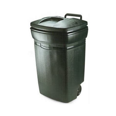 Rubbermaid Rm Xcp Garbage Can Roughneck Gal Plastic Wheeled