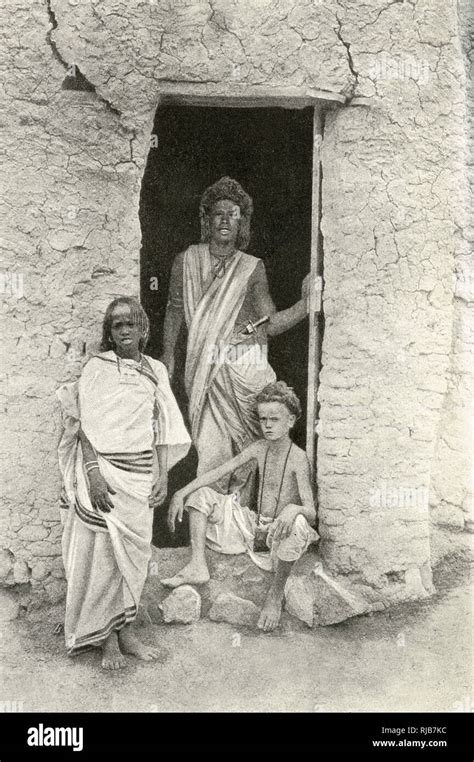 Hamitic nomadic woman and two children, Aswan, Egypt Stock Photo - Alamy