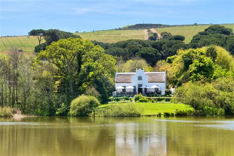 55 Stunning Lake Houses Famous New Old Big And Cozy