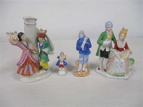 Vintage Porcelain Figurines | EstateSales.org