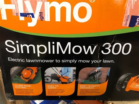 John Pye Auctions FLYMO SIMPLIMOW 300 ELECTRIC LAWNMOWER