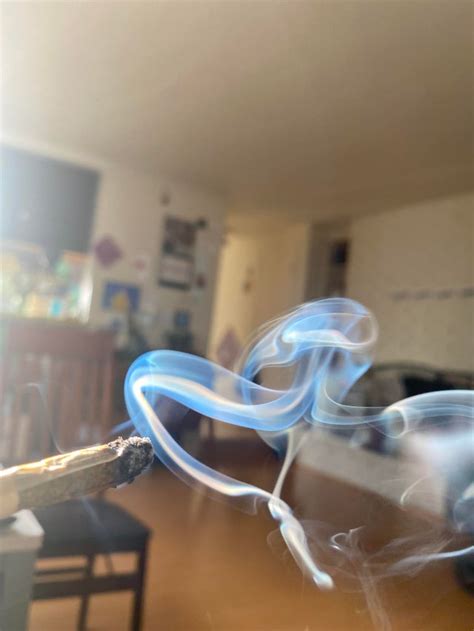 i got this photo of my joint smoke : r/mildlyinteresting