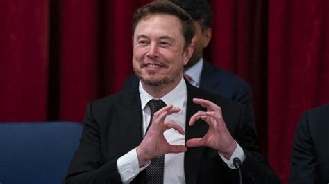 How Will The Elon Musk Biopic Directed By Darren Aronofsky Be All