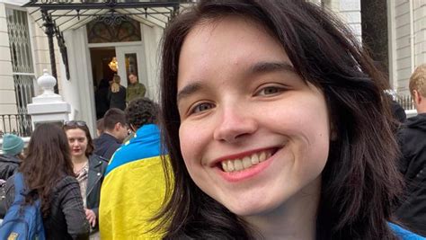 Fundraising student helping refugees flee war in Ukraine | King's ...