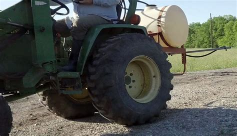 Video: A Simple Calibration Method For Your Field Sprayer - Hobby Farms