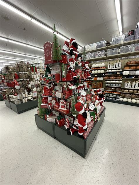 Hobby Lobby Retail Store Interior Christmas Display Wide View Editorial Image Image Of People