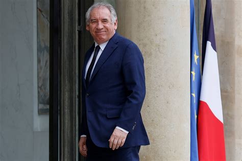 Région Marseille confidentiels Bayrou à la messe du pape Castaner