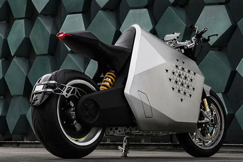 This Robotic Electric Motorcycle Promises 134 Hp And 249 Miles Of