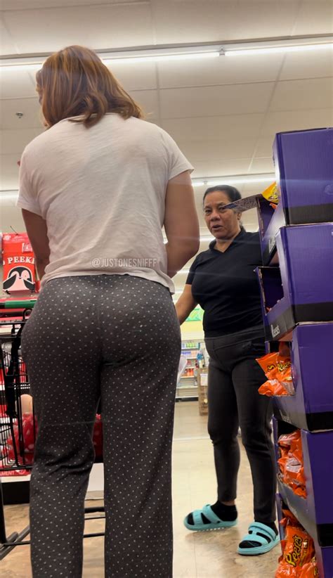 Phat Plump Ass Latina Milf In Pjs Busted Ass Forum