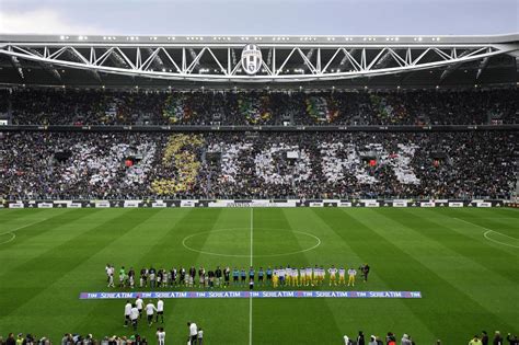 Hi5tory Lo Stadium Celebra La Juventus La Coreografia Dei Tifosi FOTO