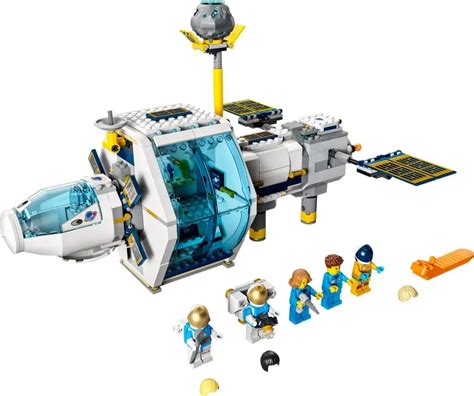 The latest LEGO CITY space station set is available now