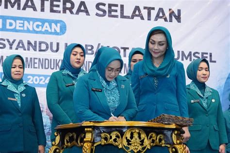 Pj Ketua Tp Pkk Sumsel Tyas Fatoni Kukuhkan Ketua Pembina Posyandu