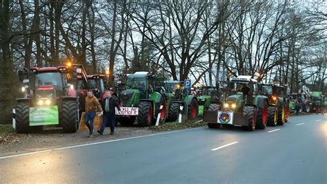 Landwirte Aus Niedersachsen Bei Bauern Demo In Berlin