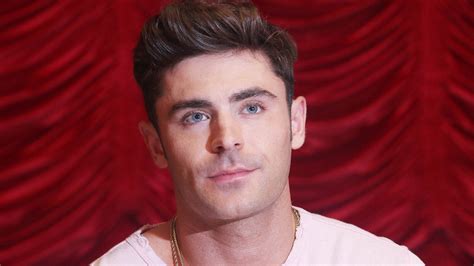 Mon Menton Pendait De Mon Visage Zac Efron Explique La Raison De Sa