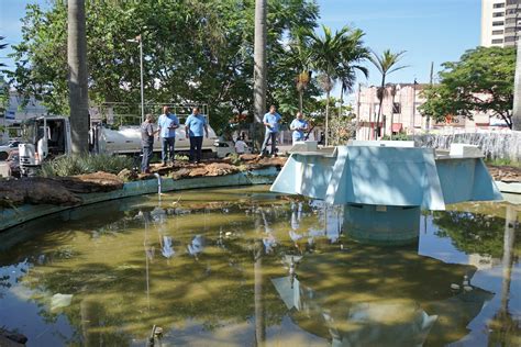 Governo Municipal Realiza Servi Os De Recupera O Na Fonte Luminosa Da