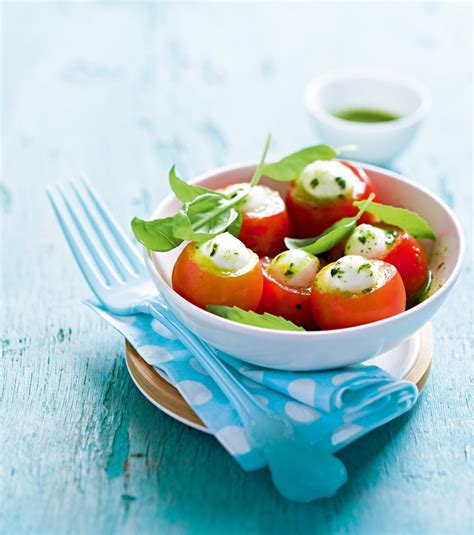 Recette Profiteroles Tomates Mozza Au Coulis De Pistou Marie Claire