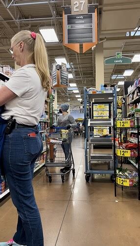 Same Kroger Milf Pawg Diff Day Jeans Caught Tight Jeans Forum