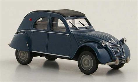 Citroen 2CV Miniature AZLP Bleu 1960 Norev 1 43 Voiture Miniature