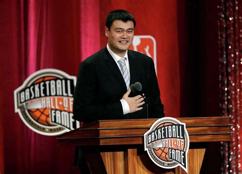 Yao Ming, Sheryl Swoopes inducted into Hall of Fame