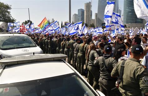 Twin Brothers Arrested After Protest Against Nir Barkat In Tel Aviv