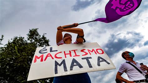 Uno De Cada Cuatro Hombres Jóvenes Opina Que La Violencia Machista Es